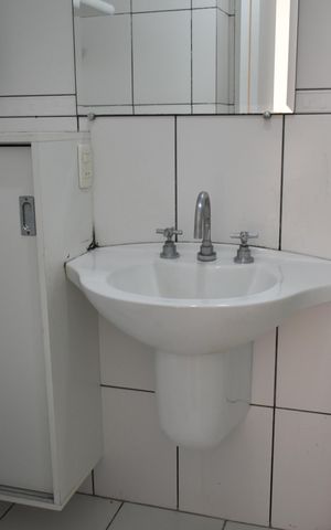 Apartamento à venda com 65m², 2 quartos e 1 vagaBanheiro Social