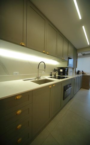 Apartamento para alugar com 76m², 2 quartos e 1 vagaCozinha 