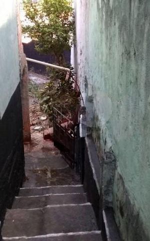 Casa à venda com 97m², 2 quartos e sem vaga