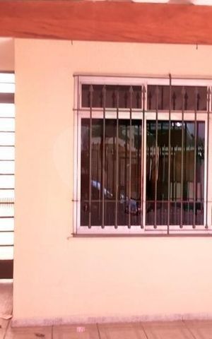 Casa à venda com 220m², 3 quartos e 2 vagas