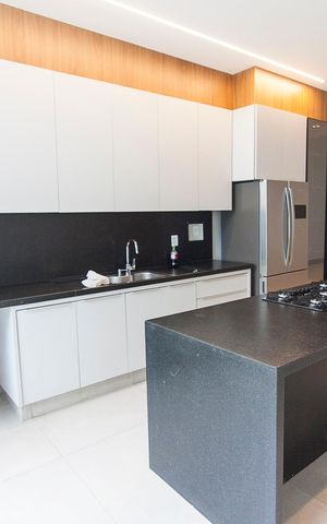 Casa para alugar com 150m², 3 quartos e 4 vagas Casa para alugar com 150m², 3 quartos e 4 vagasCozinha