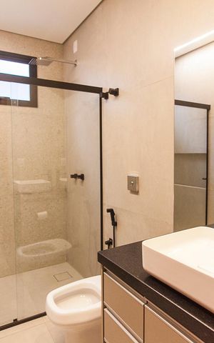 Casa para alugar com 150m², 3 quartos e 4 vagas Casa para alugar com 150m², 3 quartos e 4 vagasBanheiro da Suite 3