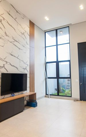 Casa para alugar com 150m², 3 quartos e 4 vagas Casa para alugar com 150m², 3 quartos e 4 vagasSala