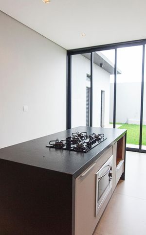 Casa para alugar com 150m², 3 quartos e 4 vagas Casa para alugar com 150m², 3 quartos e 4 vagasCozinha
