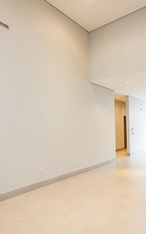Casa para alugar com 150m², 3 quartos e 4 vagas Casa para alugar com 150m², 3 quartos e 4 vagasSala