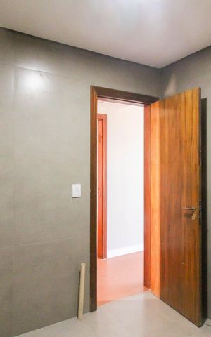Apartamento à venda com 332m², 5 quartos e 1 vaga Apartamento à venda com 332m², 5 quartos e 1 vagaBanheiro 1