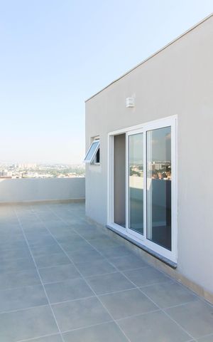 Apartamento à venda com 332m², 5 quartos e 1 vaga Apartamento à venda com 332m², 5 quartos e 1 vagaTerraço