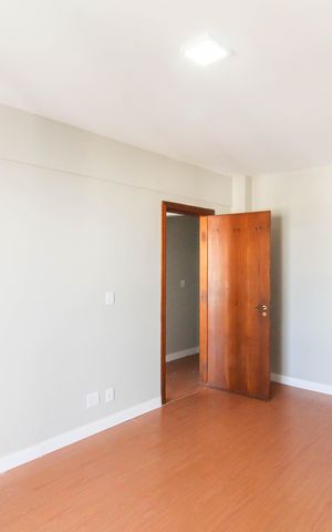 Apartamento à venda com 332m², 5 quartos e 1 vaga Apartamento à venda com 332m², 5 quartos e 1 vagaQuarto 1