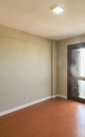 Apartamento à venda com 332m², 5 quartos e 1 vaga Apartamento à venda com 332m², 5 quartos e 1 vagaQuarto 1