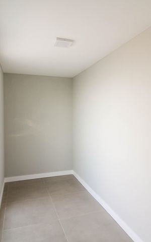 Apartamento à venda com 332m², 5 quartos e 1 vaga Apartamento à venda com 332m², 5 quartos e 1 vagaSuíte 2