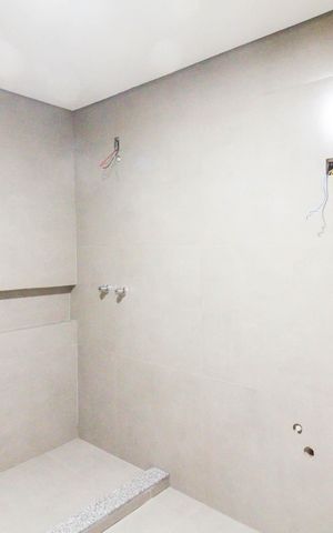 Apartamento à venda com 332m², 5 quartos e 1 vaga Apartamento à venda com 332m², 5 quartos e 1 vagaBanheiro 1
