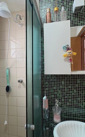 Apartamento à venda com 49m², 2 quartos e 1 vaga Apartamento à venda com 49m², 2 quartos e 1 vagaBanheiro