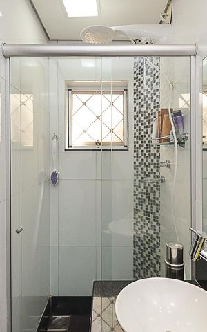 Apartamento à venda com 190m², 4 quartos e 2 vagas Apartamento à venda com 190m², 4 quartos e 2 vagasBanheiro Suíte 2