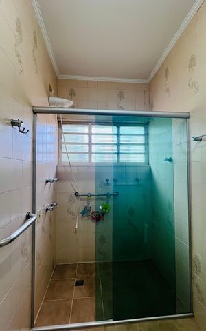 Casa para alugar com 263m², 4 quartos e 4 vagas