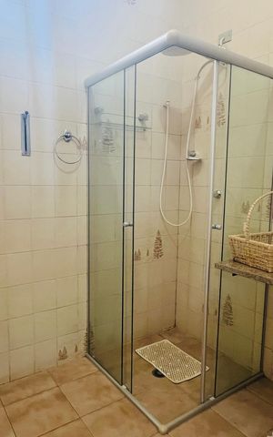 Casa para alugar com 263m², 4 quartos e 4 vagas
