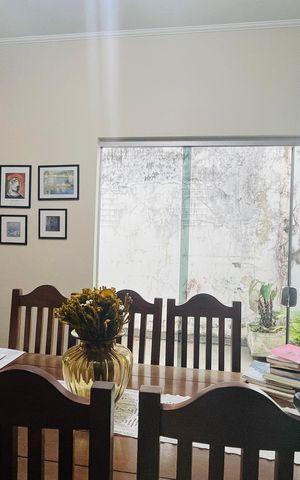 Casa para alugar com 263m², 4 quartos e 4 vagas