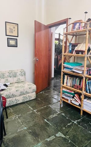 Casa para alugar com 263m², 4 quartos e 4 vagas