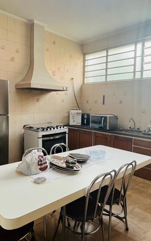 Casa para alugar com 263m², 4 quartos e 4 vagas