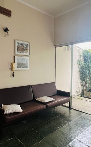 Casa para alugar com 263m², 4 quartos e 4 vagas