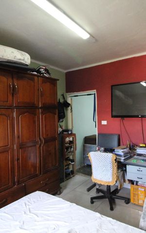 Casa à venda com 275m², 1 quarto e sem vagaQuarto