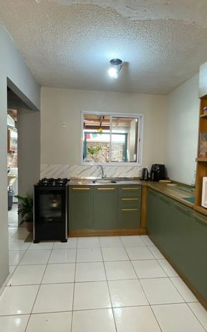 Casa de condomínio à venda com 105m², 2 quartos e 2 vagasCozinha