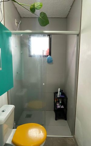 Casa de condomínio à venda com 105m², 2 quartos e 2 vagasBanheiro social