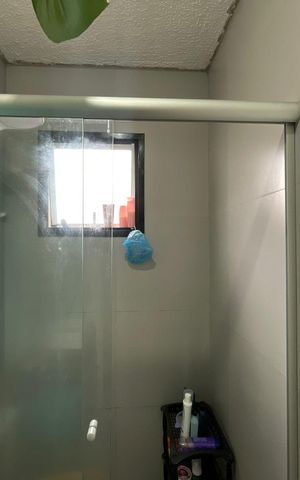 Casa de condomínio à venda com 105m², 2 quartos e 2 vagasBanheiro social
