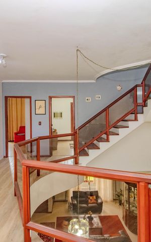 Casa para alugar com 450m², 7 quartos e 2 vagas Casa para alugar com 450m², 7 quartos e 2 vagasÍntima