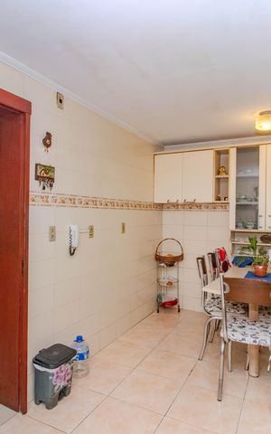 Casa para alugar com 450m², 7 quartos e 2 vagas Casa para alugar com 450m², 7 quartos e 2 vagasCozinha