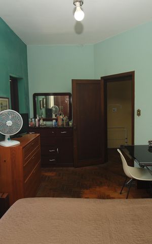 Casa à venda com 160m², 4 quartos e 3 vagasSuíte