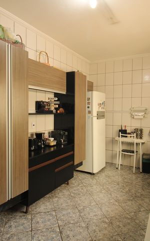 Casa à venda com 160m², 4 quartos e 3 vagasCozinha