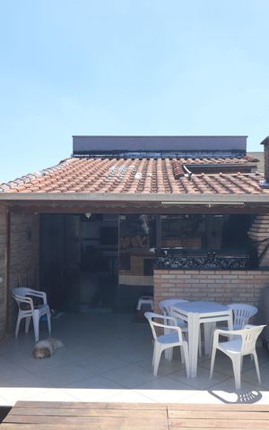 Apartamento à venda com 140m², 3 quartos e 2 vagasCobertura 