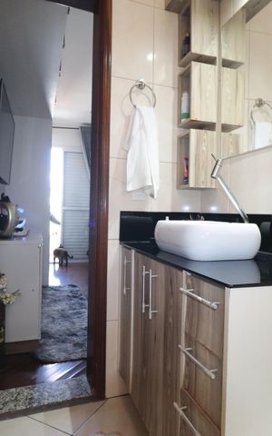 Apartamento à venda com 140m², 3 quartos e 2 vagasBanheiro Quarto 1 suíte
