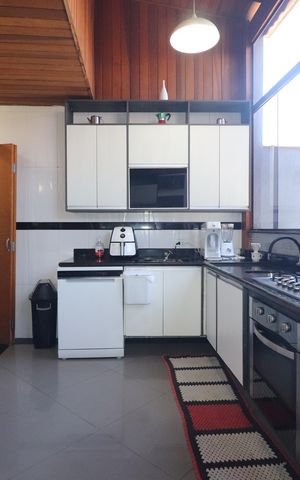 Apartamento à venda com 140m², 3 quartos e 2 vagasCozinha