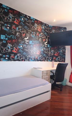 Apartamento à venda com 140m², 3 quartos e 2 vagasQuarto 2