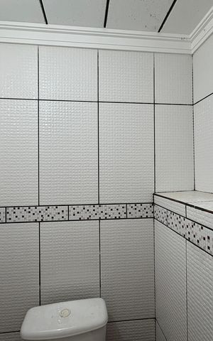 Casa à venda com 300m², 3 quartos e 2 vagasLavabo de Serviço 2