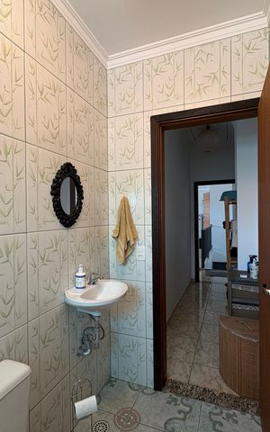Casa à venda com 300m², 3 quartos e 2 vagasBanheiro da Suíte