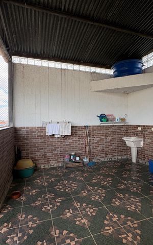 Casa à venda com 300m², 3 quartos e 2 vagasÁrea de Serviço