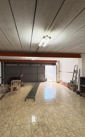 Casa à venda com 300m², 3 quartos e 2 vagasGaragem 2