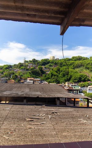 Casa à venda com 198m², 4 quartos e 2 vagas Casa à venda com 198m², 4 quartos e 2 vagasTerraço