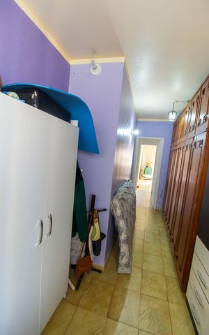 Casa à venda com 198m², 4 quartos e 2 vagas Casa à venda com 198m², 4 quartos e 2 vagasQuarto 4