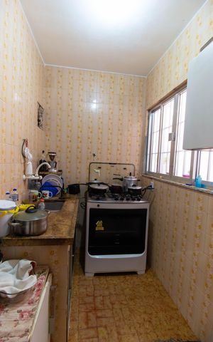 Casa à venda com 198m², 4 quartos e 2 vagas Casa à venda com 198m², 4 quartos e 2 vagasCozinha e Área de Serviço
