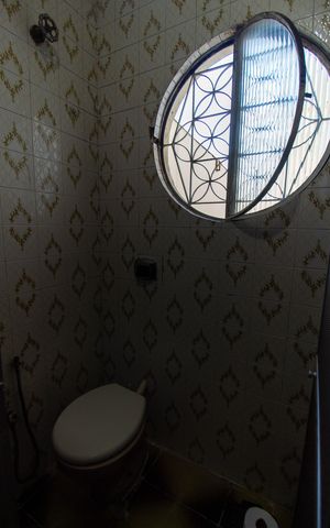 Casa à venda com 198m², 4 quartos e 2 vagas Casa à venda com 198m², 4 quartos e 2 vagasBanheiro Social