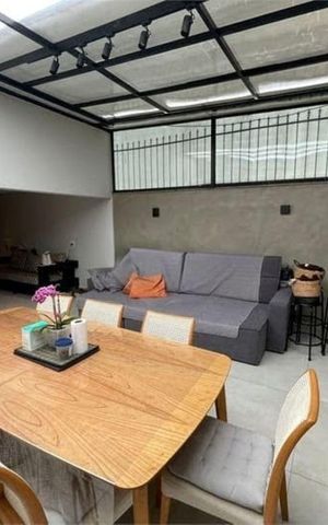 Casa para alugar com 300m², 4 quartos e 7 vagas Casa para alugar com 300m², 4 quartos e 7 vagasÁrea Comum