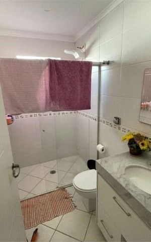 Casa para alugar com 300m², 4 quartos e 7 vagas Casa para alugar com 300m², 4 quartos e 7 vagasBanheiro