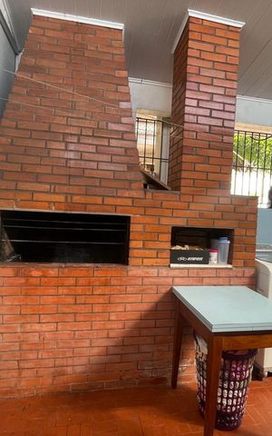 Casa para alugar com 234m², 3 quartos e 3 vagas