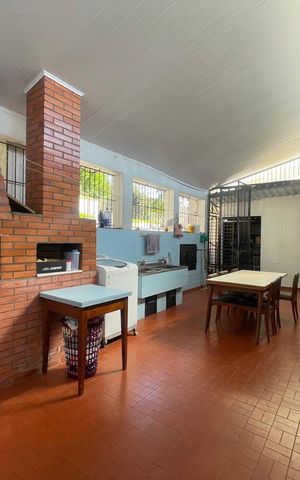 Casa para alugar com 234m², 3 quartos e 3 vagas