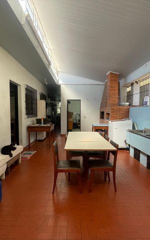 Casa para alugar com 234m², 3 quartos e 3 vagas