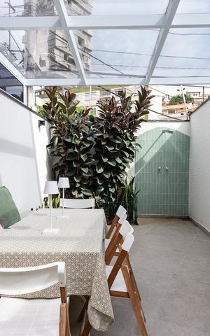 Casa de condomínio à venda com 154m², 2 quartos e 2 vagas Casa de condomínio à venda com 154m², 2 quartos e 2 vagasChurrasqueira