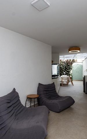 Casa de condomínio à venda com 154m², 2 quartos e 2 vagas Casa de condomínio à venda com 154m², 2 quartos e 2 vagasChurrasqueira